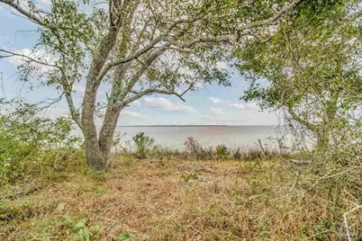 3155 Deep Water Cir, Milton, FL 32530 - Photo 10
