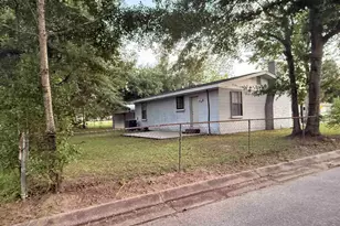 5570 Osceola St, Milton, FL 32570 - Photo 14