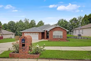 1593 Hunters Creek Cir, Cantonment, FL 32533 - Photo 32