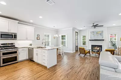 1445 E Cross St, Pensacola, FL 32503 - Photo 2