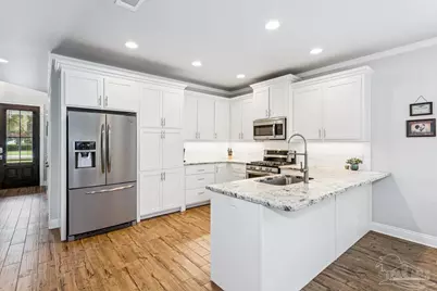 1445 E Cross St, Pensacola, FL 32503 - Photo 8