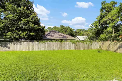1464 Sanibel Ln, Gulf Breeze, FL 32563 - Photo 32