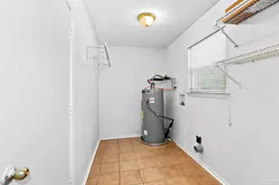 1464 Sanibel Ln, Gulf Breeze, FL 32563 - Photo 16