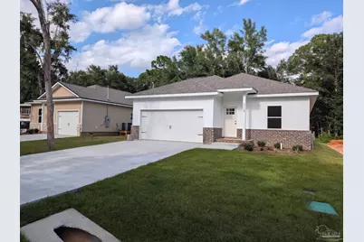 3028 N 11th Ave, Milton, FL 32583 - Photo 1