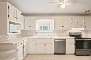 6517 Robin Ave, Milton, FL 32570 - Photo 6
