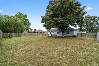 2248 Kerra Ln, Navarre, FL 32566 - Photo 2
