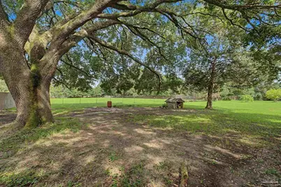 2340 Tobie Dean Rd, Cantonment, FL 32533 - Photo 6