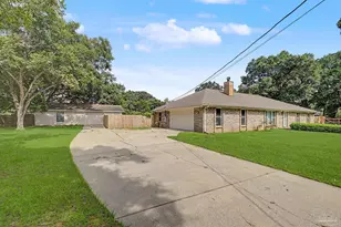 2340 Tobie Dean Rd, Cantonment, FL 32533 - Photo 4