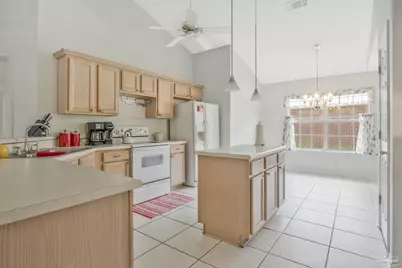 3918 Sunny Manor Cr, Milton, FL 32583 - Photo 2