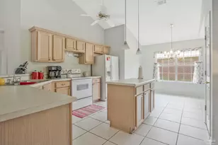 3918 Sunny Manor Creek, Milton, FL 32583 - Photo 2