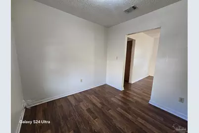 600 W Hernandez St, Pensacola, FL 32501 - Photo 6