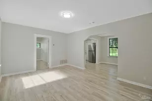 119 Manchester St, Pensacola, FL 32507 - Photo 8