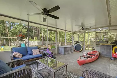 1347 Connemara Cir, Gulf Breeze, FL 32563 - Photo 34