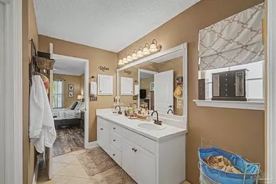 1347 Connemara Cir, Gulf Breeze, FL 32563 - Photo 16