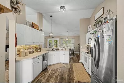 1347 Connemara Cir, Gulf Breeze, FL 32563 - Photo 28