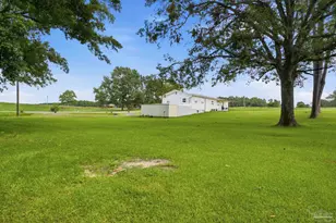 5731 Morgan Rd, McDavid, FL 32568 - Photo 36