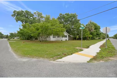 1322 Wisteria Ave, Pensacola, FL 32507 - Photo 44