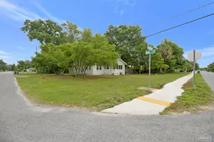 1322 Wisteria Ave, Pensacola, FL 32507 - Photo 44