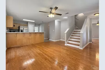 2121 Pin High Dr, Pensacola, FL 32526 - Photo 4