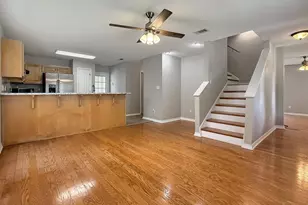 2121 Pin High Dr, Pensacola, FL 32526 - Photo 4