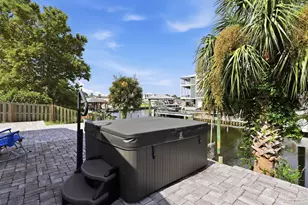1119 Seabreeze Ln, Gulf Breeze, FL 32563 - Photo 34