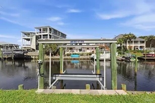 1119 Seabreeze Ln, Gulf Breeze, FL 32563 - Photo 36