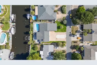 1119 Seabreeze Ln, Gulf Breeze, FL 32563 - Photo 38