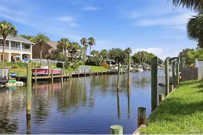 1119 Seabreeze Ln, Gulf Breeze, FL 32563 - Photo 2