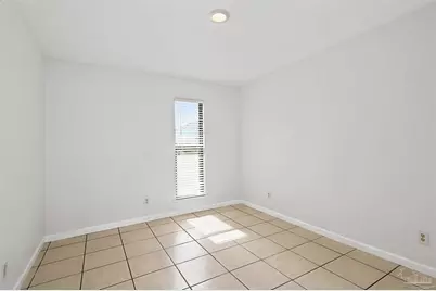 1119 Seabreeze Ln, Gulf Breeze, FL 32563 - Photo 16