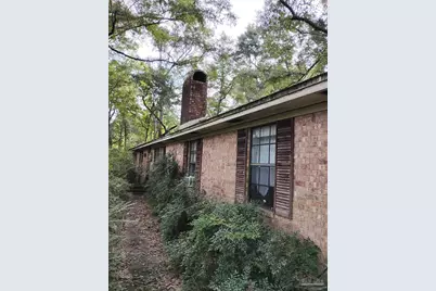 136 Navarro Rd, Cantonment, FL 32533 - Photo 1