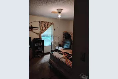 136 Navarro Rd, Cantonment, FL 32533 - Photo 6