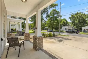 2010 W Gregory St, Pensacola, FL 32502 - Photo 4