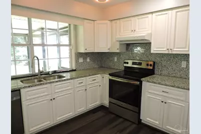 7674 Old Hickory Dr, Pensacola, FL 32507 - Photo 12