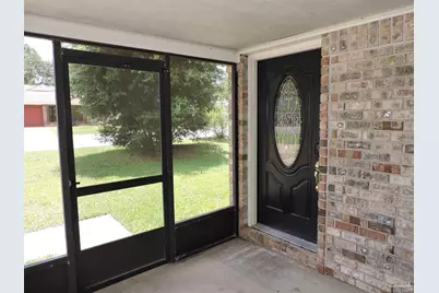 7674 Old Hickory Dr, Pensacola, FL 32507 - Photo 2