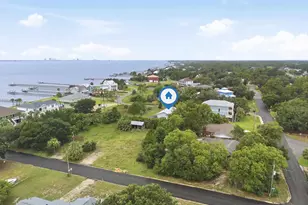 1038 Magnolia Ln, Gulf Breeze, FL 32563 - Photo 36