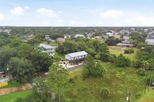 1038 Magnolia Ln, Gulf Breeze, FL 32563 - Photo 32