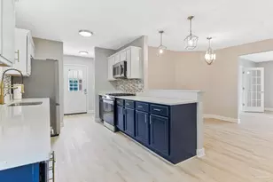 1750 Anderson St, Pensacola, FL 32503 - Photo 10