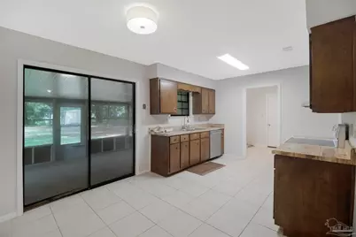 6119 Forest Pines Dr, Pensacola, FL 32526 - Photo 8