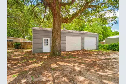 6605 Lee St, Milton, FL 32570 - Photo 4