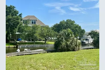4731 Marina Dr, Gulf Breeze, FL 32563 - Photo 6