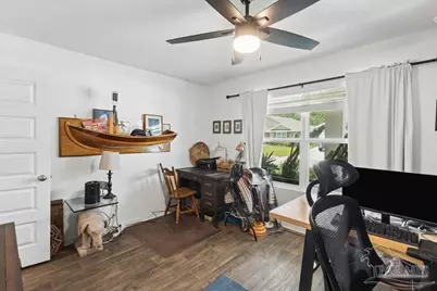 7337 Lakeside Oak Ct, Pensacola, FL 32526 - Photo 8