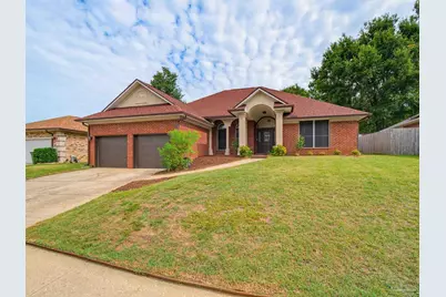 2101 Pin High Dr, Pensacola, FL 32526 - Photo 1