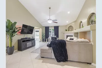 2101 Pin High Dr, Pensacola, FL 32526 - Photo 10