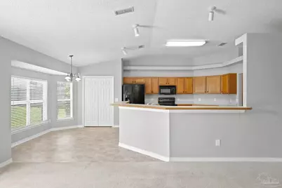 7043 Season Dr, Milton, FL 32570 - Photo 10