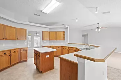 7043 Season Dr, Milton, FL 32570 - Photo 14