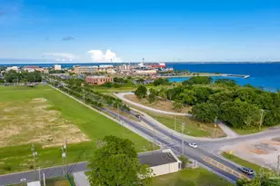 721 W Zarragossa St, Pensacola, FL 32503 - Photo 4