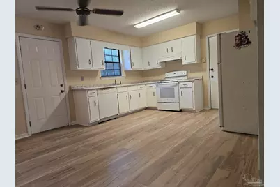 3005 Lenora Cir, Pensacola, FL 32526 - Photo 6