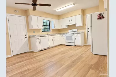 3005 Lenora Cir, Pensacola, FL 32526 - Photo 8