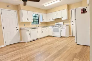 3005 Lenora Cir, Pensacola, FL 32526 - Photo 8