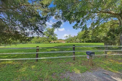 7621 Chellie Rd, Pensacola, FL 32526 - Photo 14